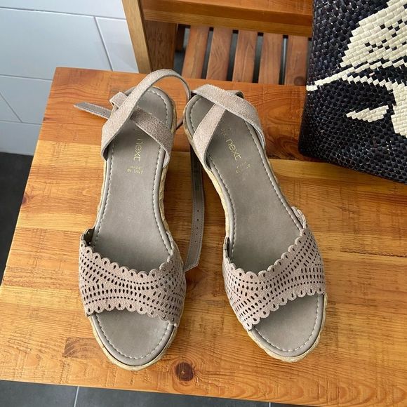 Wedge Ankle Strap Sandal Made in Italy - Picture 2 of 8